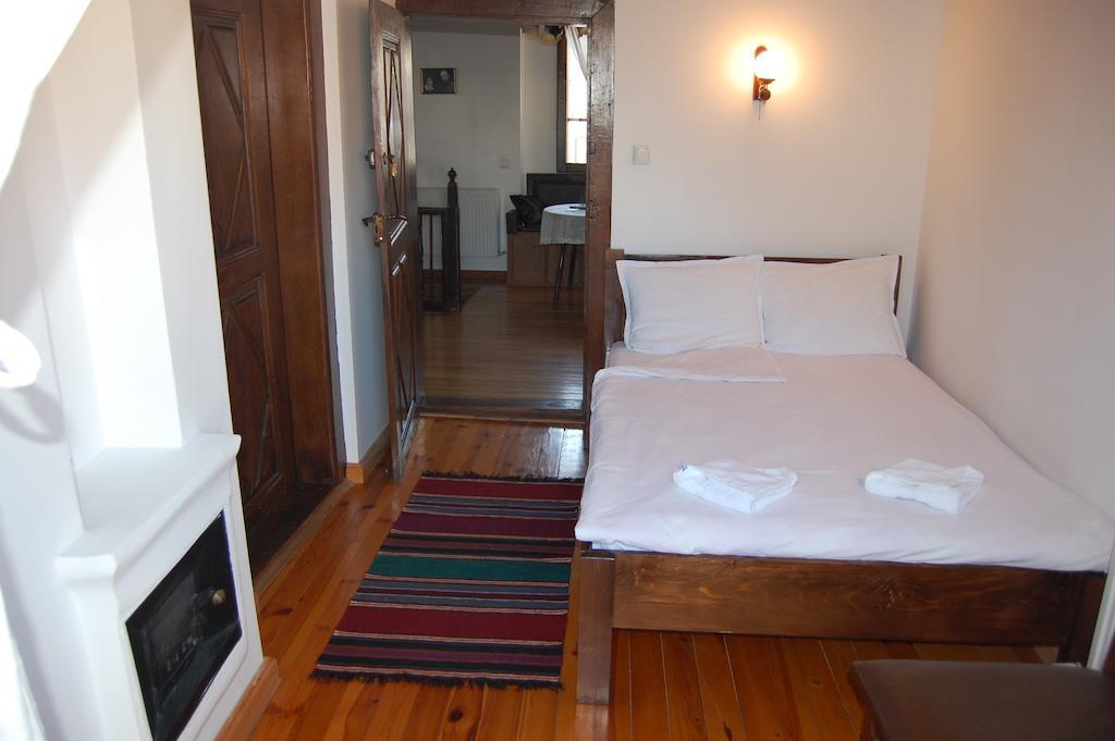 Kazasovata Guest House トリャブナ 部屋 写真