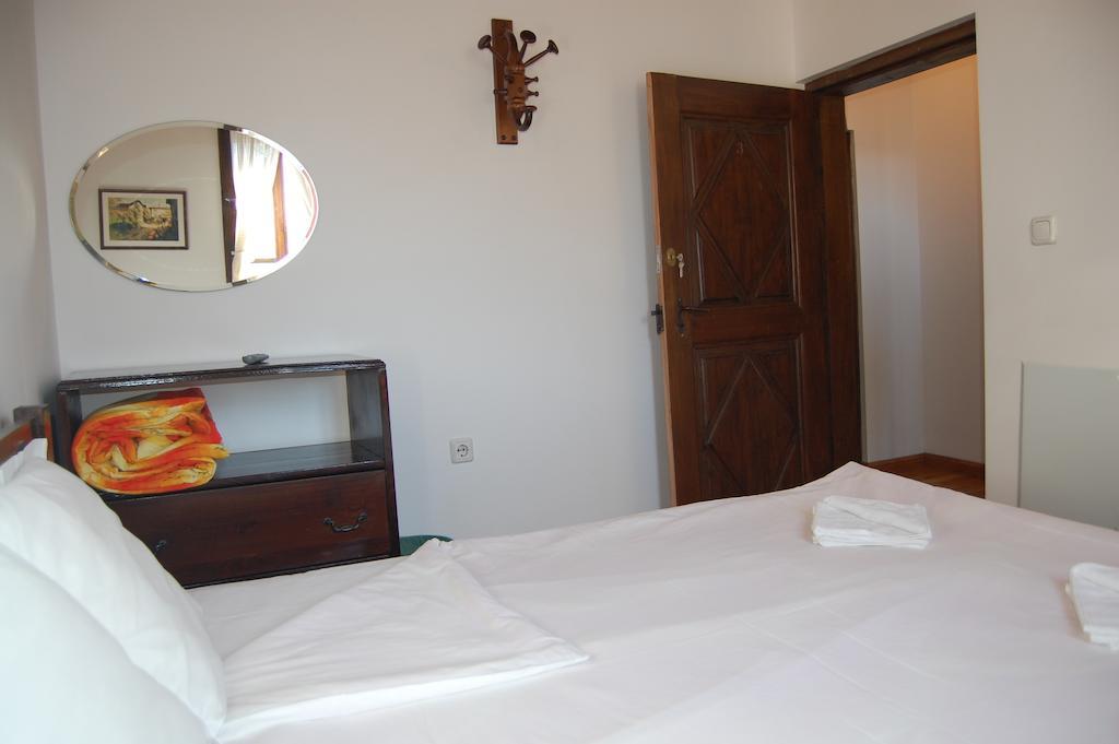 Kazasovata Guest House トリャブナ 部屋 写真