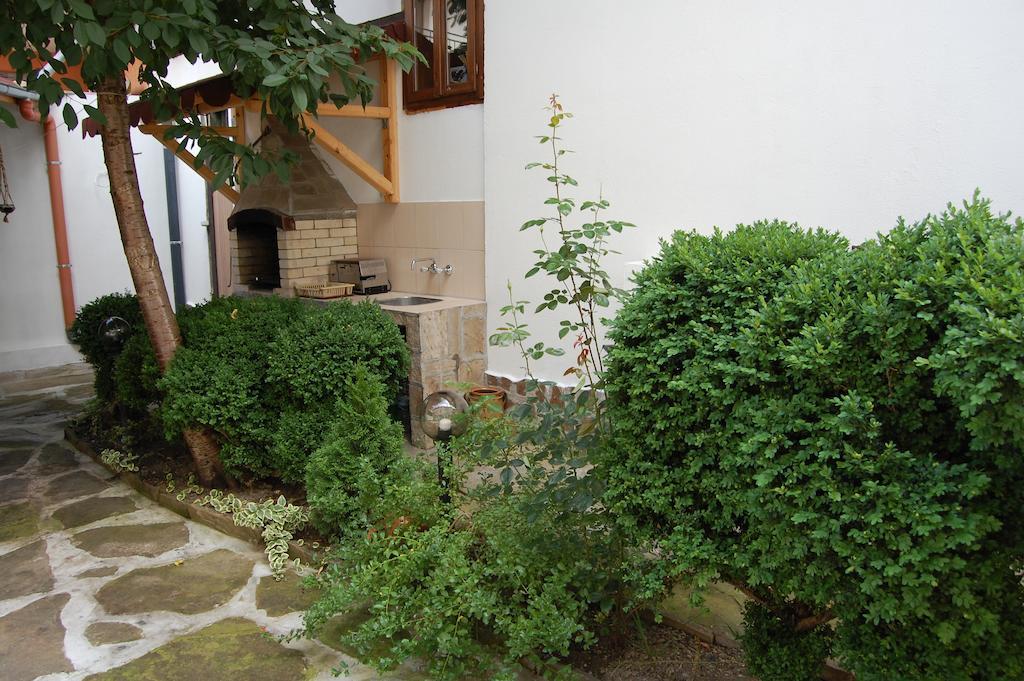 Kazasovata Guest House トリャブナ 部屋 写真