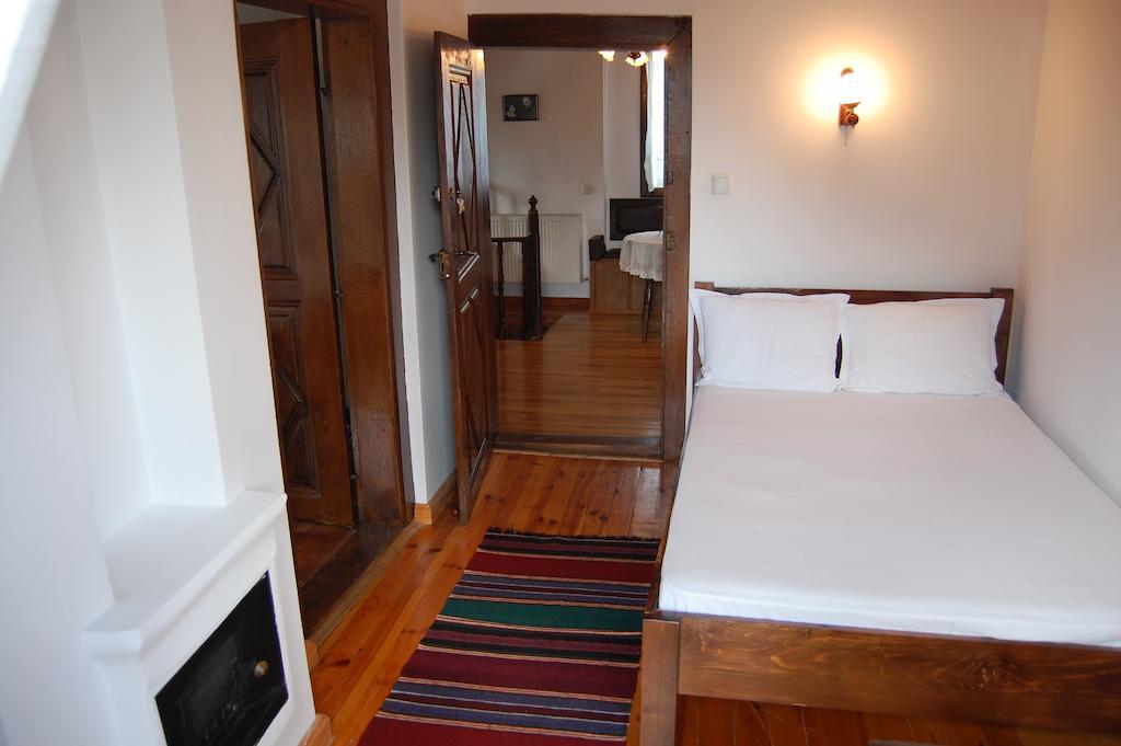 Kazasovata Guest House トリャブナ 部屋 写真