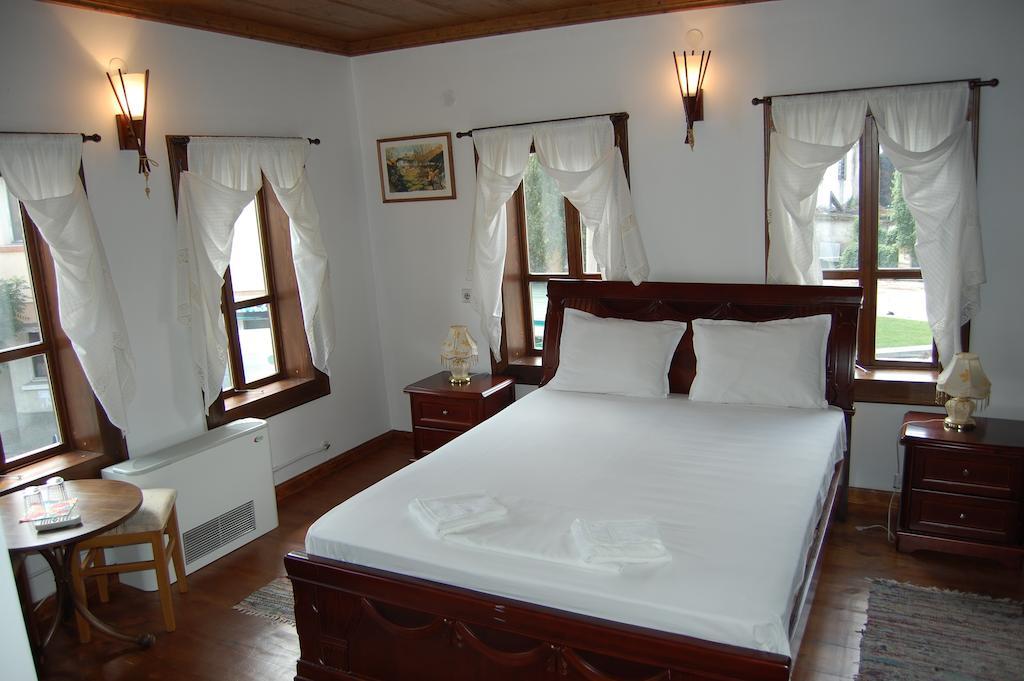 Kazasovata Guest House トリャブナ 部屋 写真