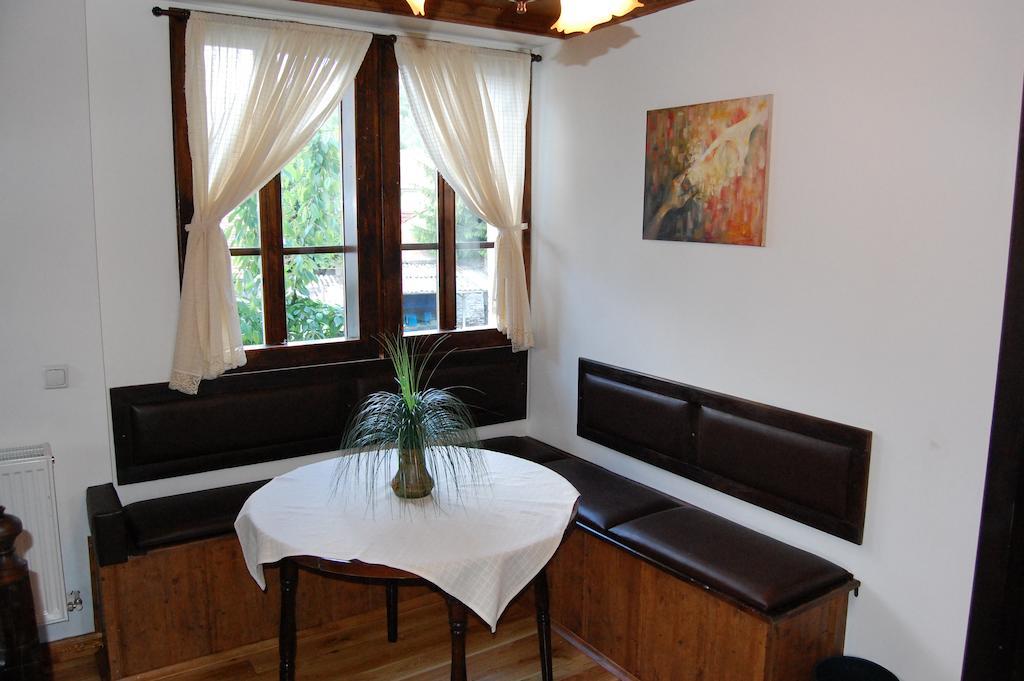 Kazasovata Guest House トリャブナ 部屋 写真