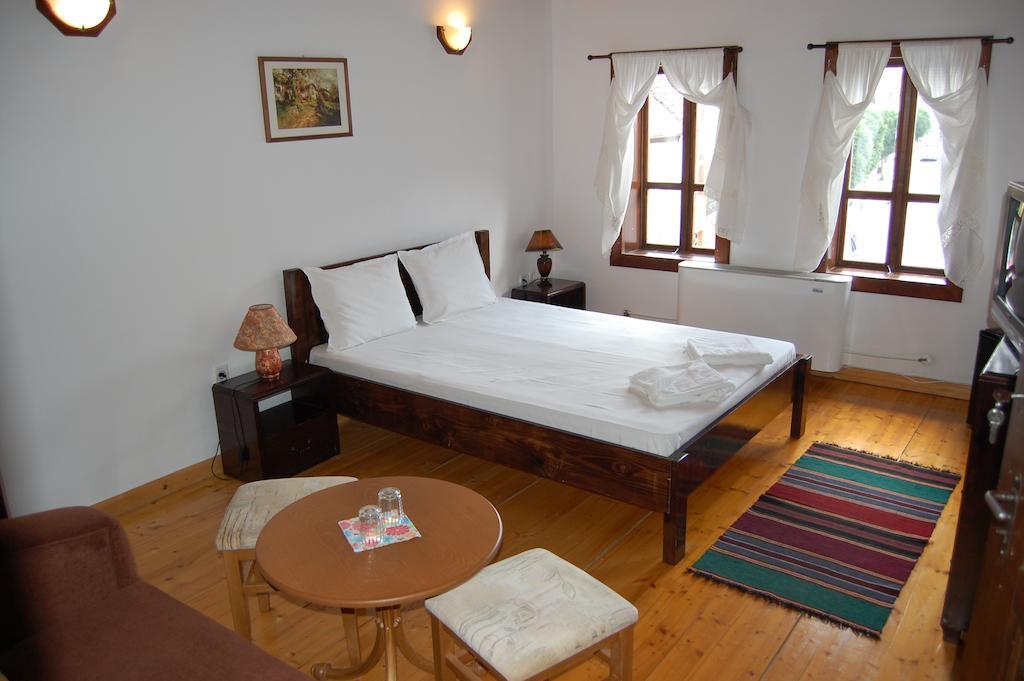Kazasovata Guest House トリャブナ 部屋 写真