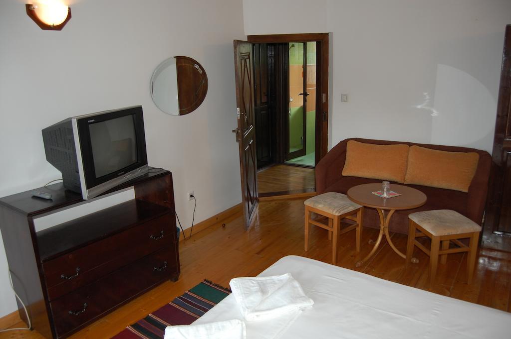 Kazasovata Guest House トリャブナ 部屋 写真